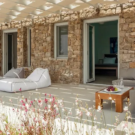 Anarina & Elia Mykonos Town